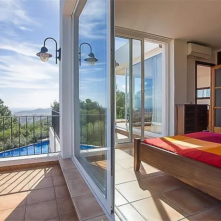 Torre Soli Nou Sleeps 9 Pool Air Con Wifi