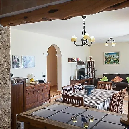 Torre Soli Nou Sleeps 9 Pool Air Con Wifi